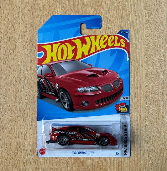 Hot Wheels '06 Pontiac Gto Rojo