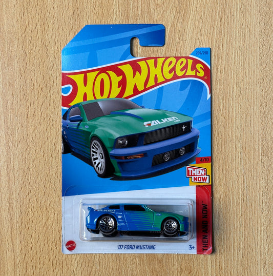 Hot Wheels '07 Ford Mustang HKJ43